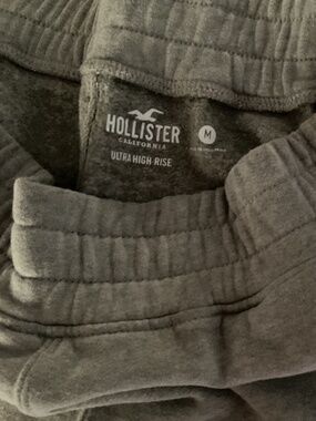 Hollister shorts medium